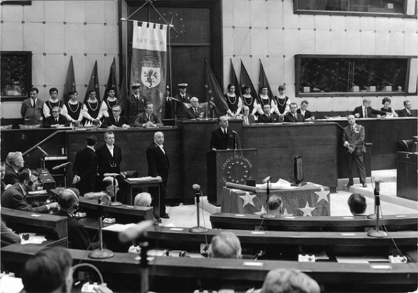 Cerimonia di conferimento del "Premio Citta d’Europa", Parlamento Europeo, Strasburgo, 1968